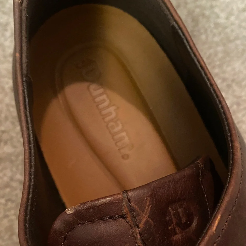 Dunham Men’s Brown Leather dress shoes